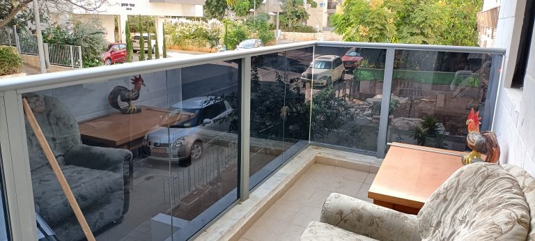 ציפוי חלונות למרפסת ציפוי חלונות לבית